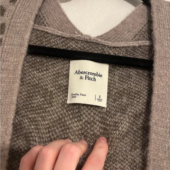 Abercrombie & Fitch Gray Leopard Cardigan - Picture 3 of 3